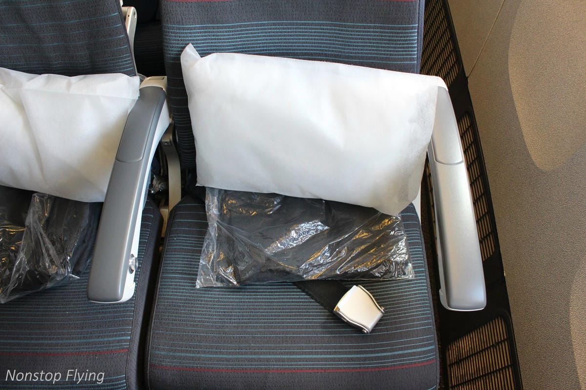 2018.05.16 加拿大航空 AC16 香港-多倫多 777-200LR飛行記錄 -15小時航程完整分享 - 第20張圖 2018.05.16 加拿大航空 AC16 香港-多倫多 777-200LR飛行記錄 -15小時航程完整分享