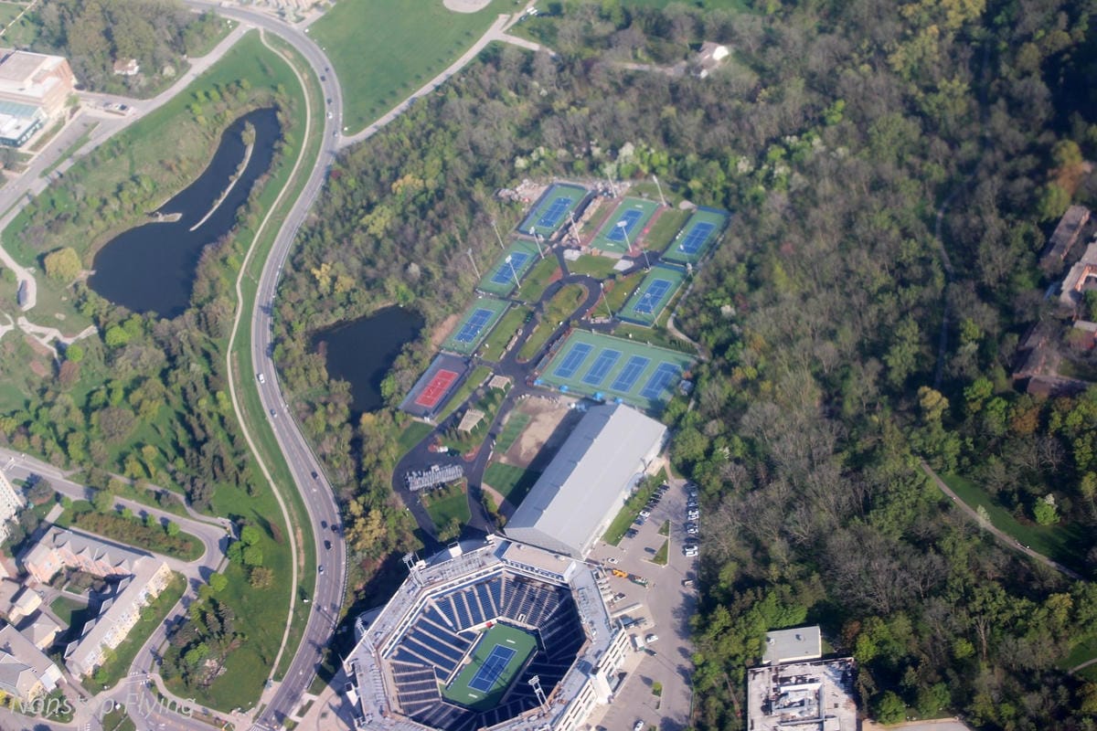 2018.05.16 加拿大航空 AC16 香港-多倫多 777-200LR飛行記錄 -15小時航程完整分享 - 第70張圖 2018.05.16 加拿大航空 AC16 香港-多倫多 777-200LR飛行記錄 -15小時航程完整分享
