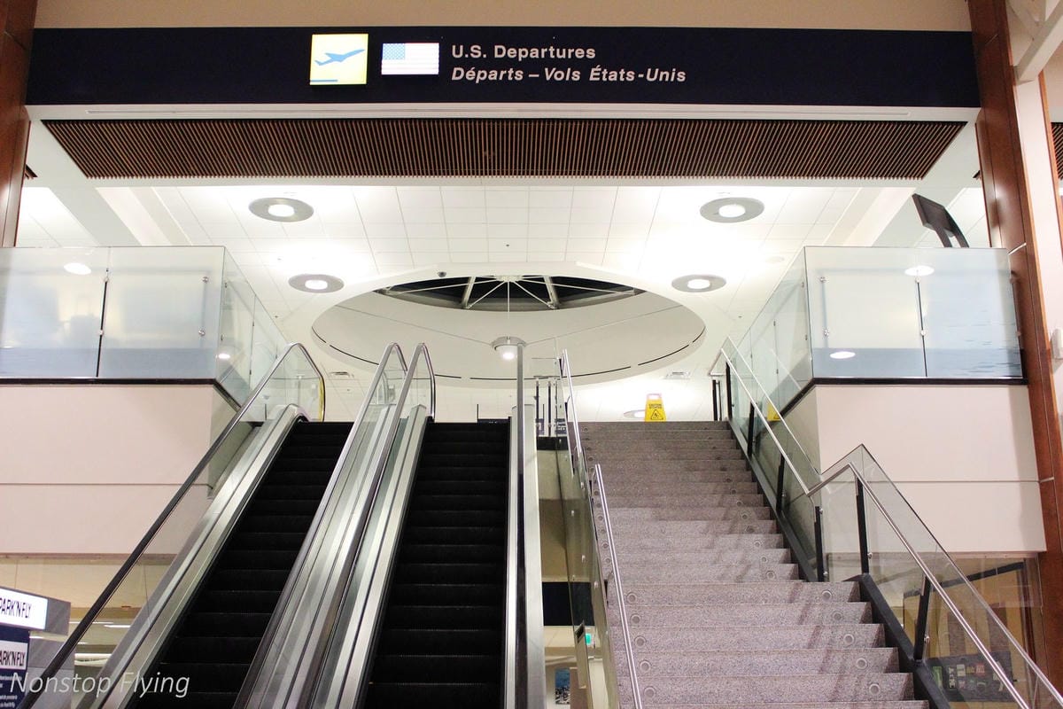 2018.05.17 加拿大航空 AC8893 哈利法克斯-波士頓 Dash 8-400Q飛行記錄，含哈利法克斯機場簡介