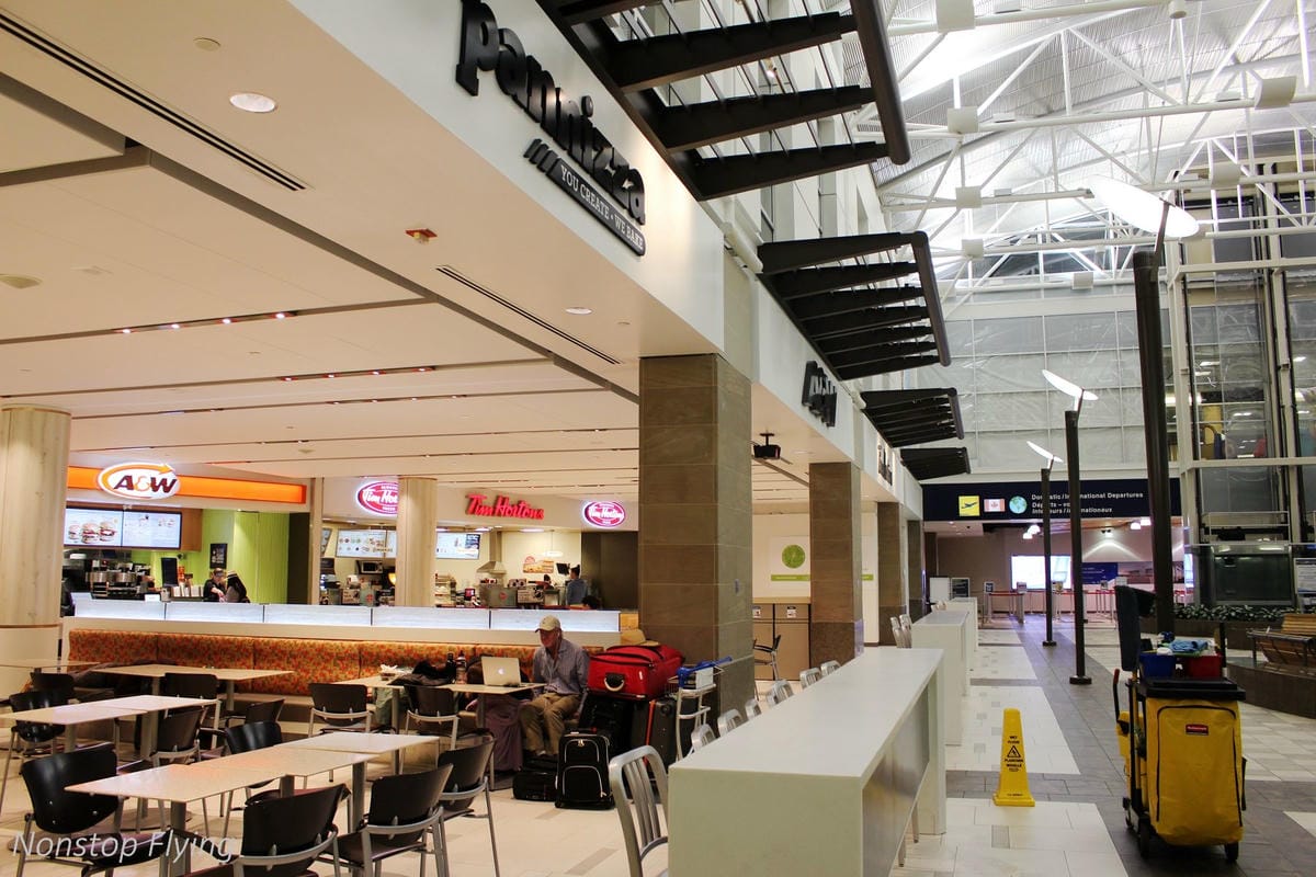 2018.05.17 加拿大航空 AC8893 哈利法克斯-波士頓 Dash 8-400Q飛行記錄，含哈利法克斯機場簡介