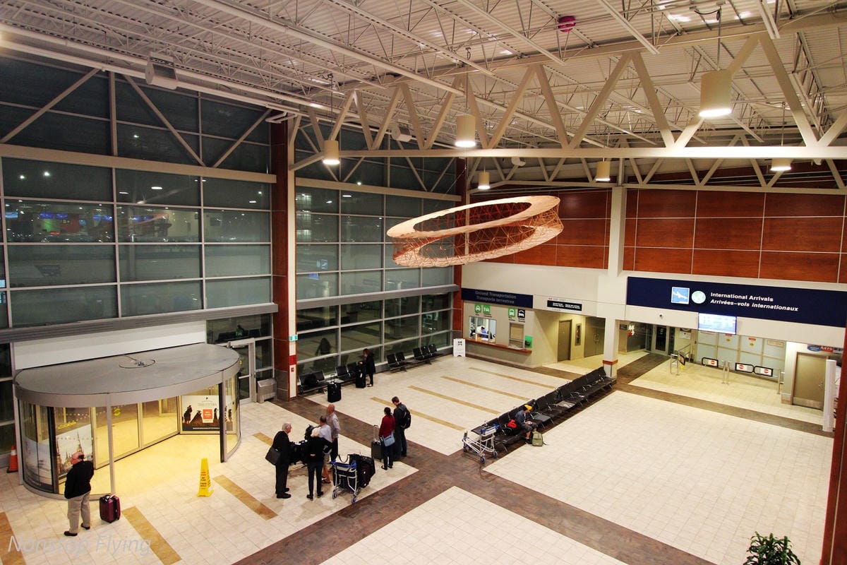 2018.05.17 加拿大航空 AC8893 哈利法克斯-波士頓 Dash 8-400Q飛行記錄，含哈利法克斯機場簡介