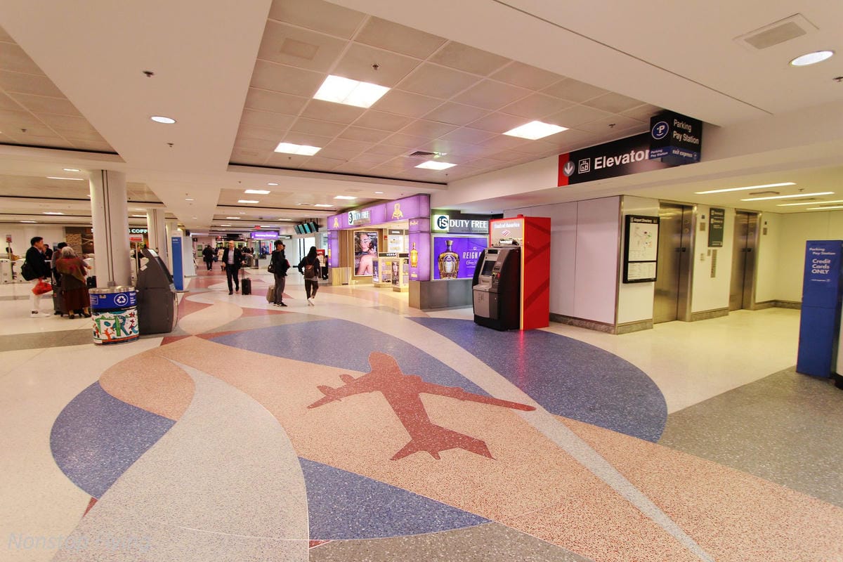 2018.05.19 加拿大航空 AC533 波士頓-溫哥華 A319-100飛行記錄，含溫哥華機場入境分享