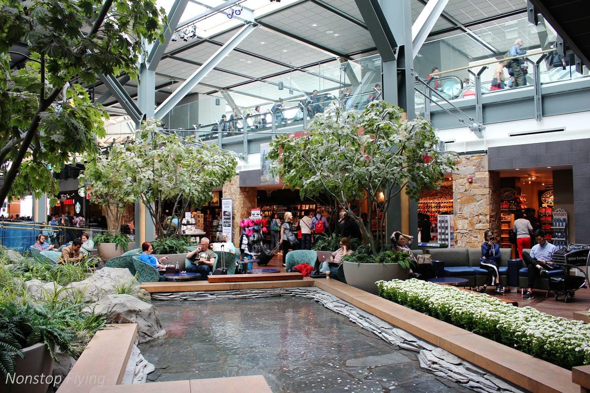 2018.05.20 加拿大航空 AC7 溫哥華-香港 777-300ER飛行記錄 -12小時航程完整分享 - 第10張圖 2018.05.20 加拿大航空 AC7 溫哥華-香港 777-300ER飛行記錄 -12小時航程完整分享