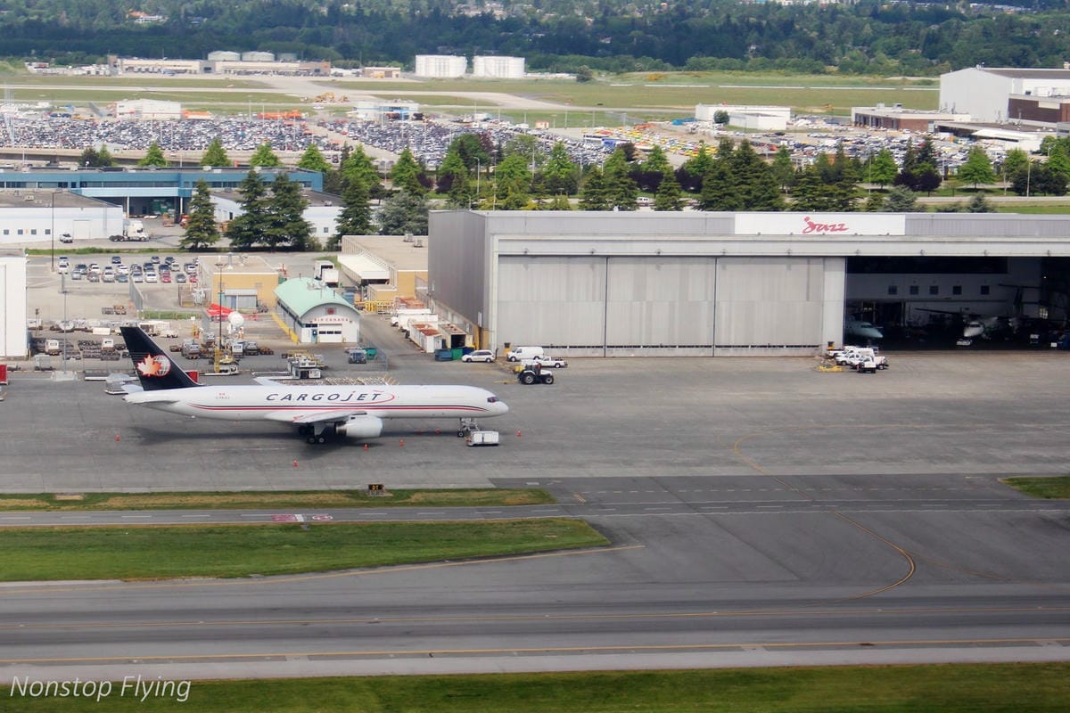 2018.05.20 加拿大航空 AC7 溫哥華-香港 777-300ER飛行記錄 -12小時航程完整分享 - 第38張圖 2018.05.20 加拿大航空 AC7 溫哥華-香港 777-300ER飛行記錄 -12小時航程完整分享