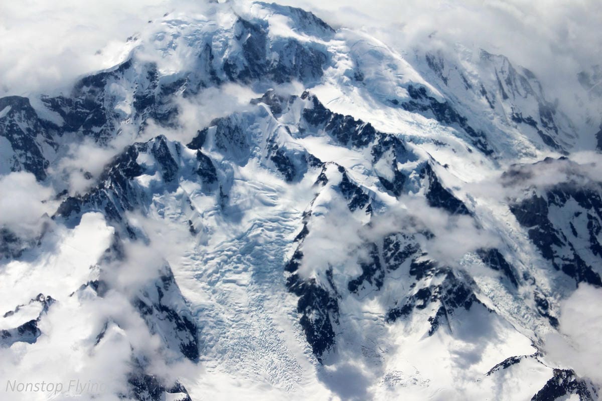 2018.05.20 加拿大航空 AC7 溫哥華-香港 777-300ER飛行記錄 -12小時航程完整分享