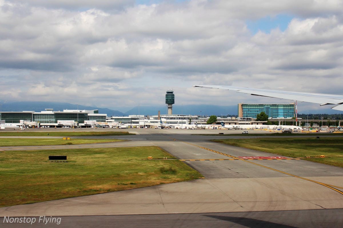 2018.05.20 加拿大航空 AC7 溫哥華-香港 777-300ER飛行記錄 -12小時航程完整分享 - 第37張圖 2018.05.20 加拿大航空 AC7 溫哥華-香港 777-300ER飛行記錄 -12小時航程完整分享