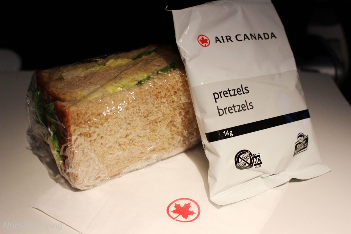 2018.05.20 加拿大航空 AC7 溫哥華-香港 777-300ER飛行記錄 -12小時航程完整分享 - 第67張圖 2018.05.20 加拿大航空 AC7 溫哥華-香港 777-300ER飛行記錄 -12小時航程完整分享