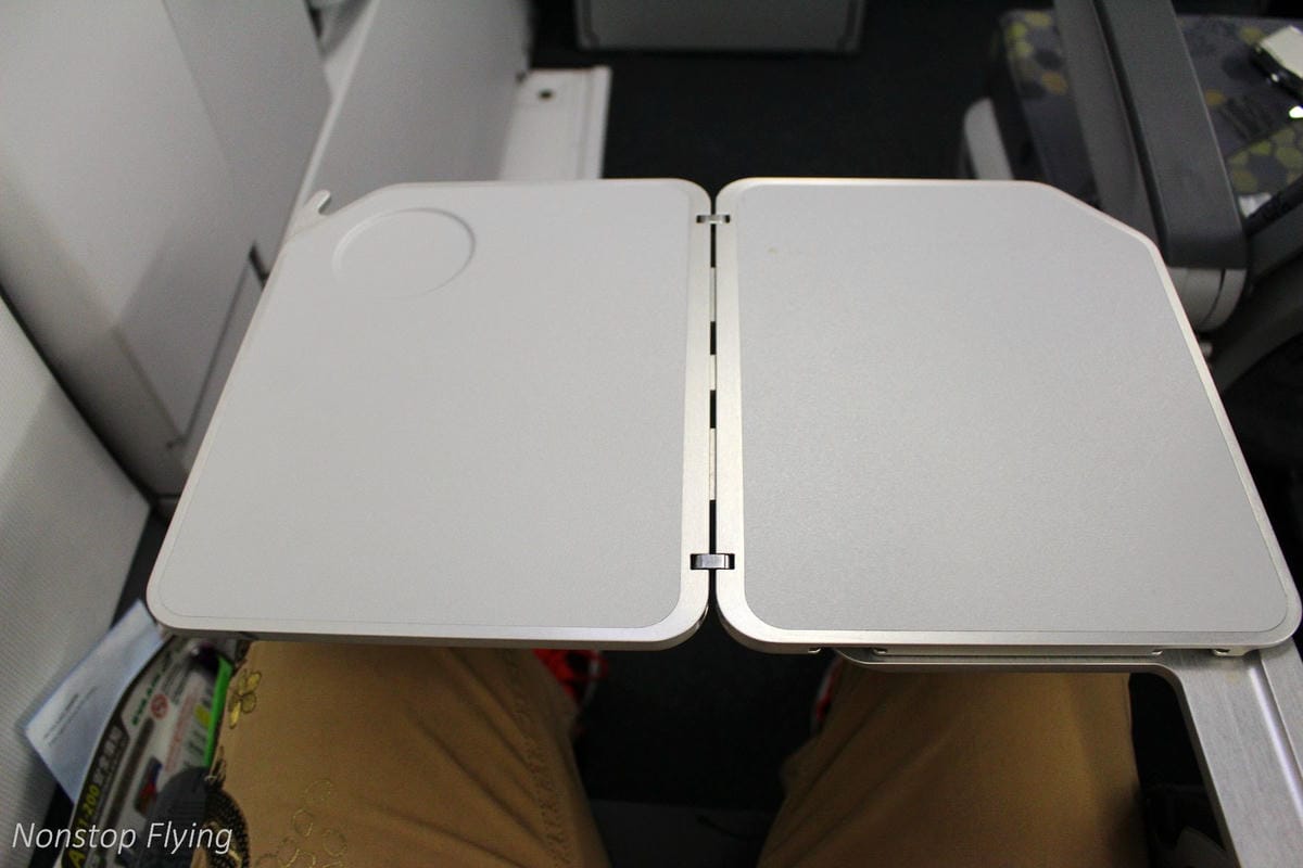 2018.05.21 長榮航空 BR858 香港-台北 A321飛行記錄 -超大腿部空間38排窗位、回台限定PAUL名店餐點