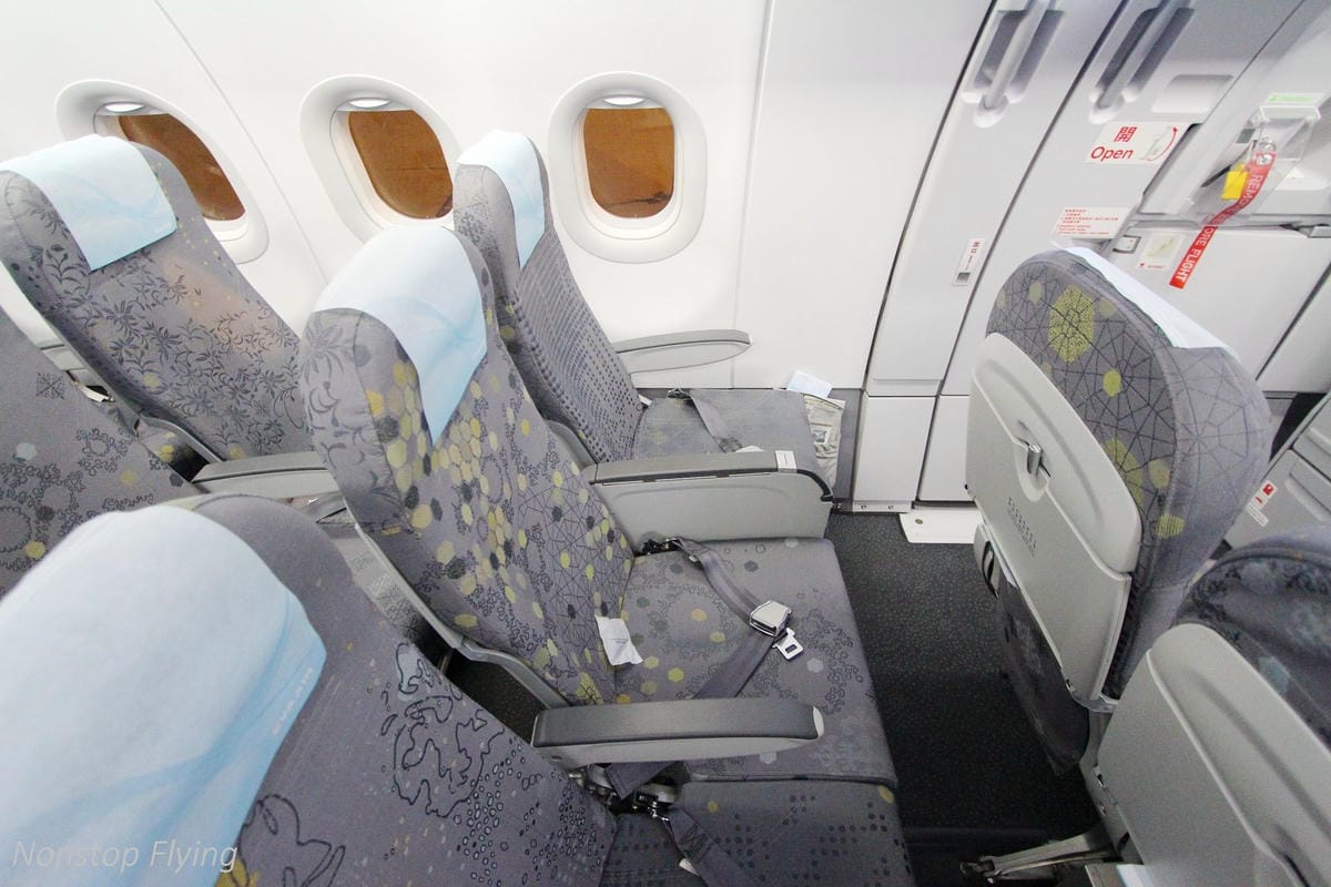 2018.05.21 長榮航空 BR858 香港-台北 A321飛行記錄 -超大腿部空間38排窗位、回台限定PAUL名店餐點 - 第11張圖 2018.05.21 長榮航空 BR858 香港-台北 A321飛行記錄 -超大腿部空間38排窗位、回台限定PAUL名店餐點