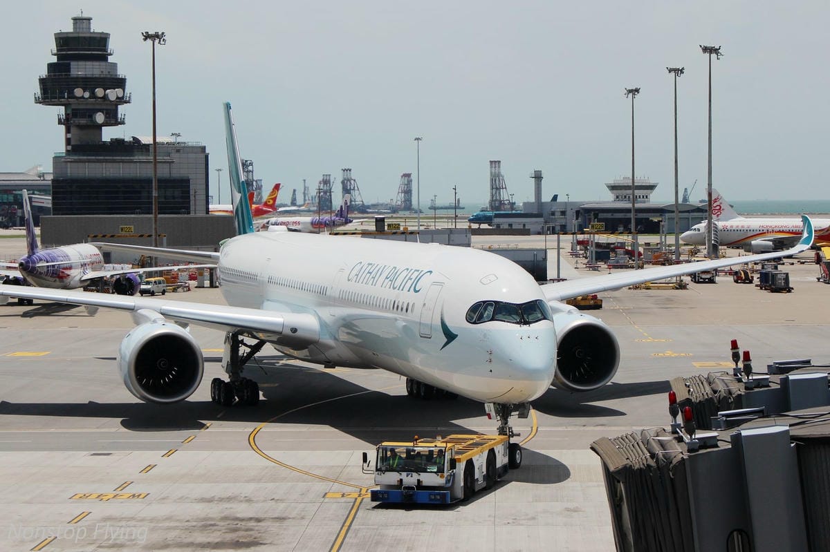 2018.07.01 國泰航空 CX484 香港-台北 A350-1000商業首航全記錄 >完整新機客艙介紹,比A359更上層樓的極致體驗 - 第5張圖 2018.07.01 國泰航空 CX484 香港-台北 A350-1000商業首航全記錄 >完整新機客艙介紹,比A359更上層樓的極致體驗