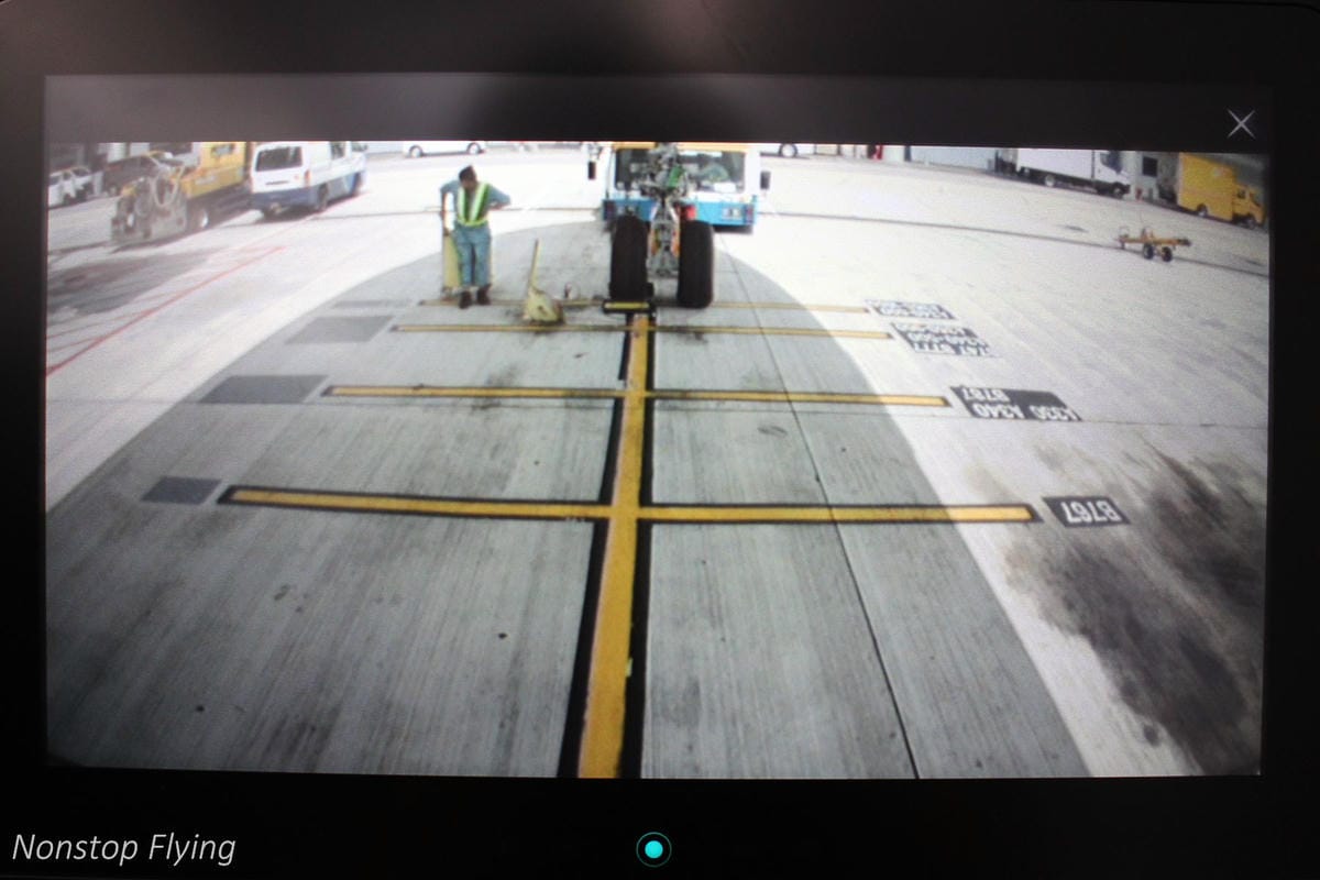 2018.07.01 國泰航空 CX484 香港-台北 A350-1000商業首航全記錄 >完整新機客艙介紹,比A359更上層樓的極致體驗 - 第43張圖 2018.07.01 國泰航空 CX484 香港-台北 A350-1000商業首航全記錄 >完整新機客艙介紹,比A359更上層樓的極致體驗