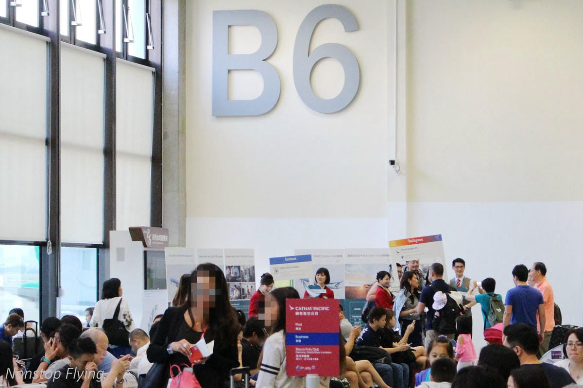 2018.07.01 國泰航空 CX484 香港-台北 A350-1000商業首航全記錄 >完整新機客艙介紹,比A359更上層樓的極致體驗 - 第90張圖 2018.07.01 國泰航空 CX484 香港-台北 A350-1000商業首航全記錄 >完整新機客艙介紹,比A359更上層樓的極致體驗