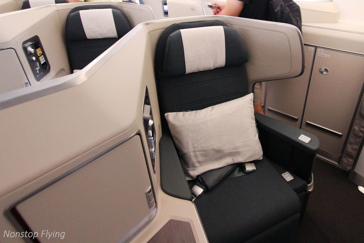 2018.07.01 國泰航空 CX484 香港-台北 A350-1000商業首航全記錄 >完整新機客艙介紹,比A359更上層樓的極致體驗 - 第16張圖 2018.07.01 國泰航空 CX484 香港-台北 A350-1000商業首航全記錄 >完整新機客艙介紹,比A359更上層樓的極致體驗