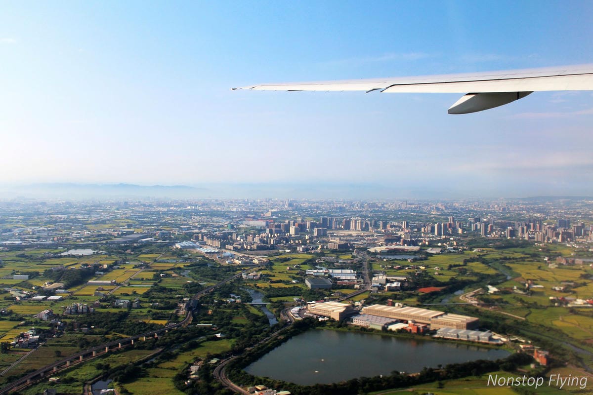 2018.06.30 國泰航空 CX465 台北-香港 777-300飛行記錄 -印度教餐 - 第35張圖 2018.06.30 國泰航空 CX465 台北-香港 777-300飛行記錄 -印度教餐