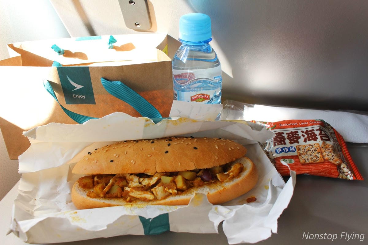 2018.06.30 國泰航空 CX465 台北-香港 777-300飛行記錄 -印度教餐 - 第43張圖 2018.06.30 國泰航空 CX465 台北-香港 777-300飛行記錄 -印度教餐