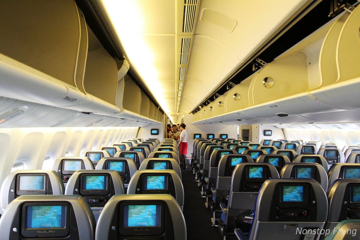 2018.06.30 國泰航空 CX465 台北-香港 777-300飛行記錄 -印度教餐 - 第17張圖 2018.06.30 國泰航空 CX465 台北-香港 777-300飛行記錄 -印度教餐