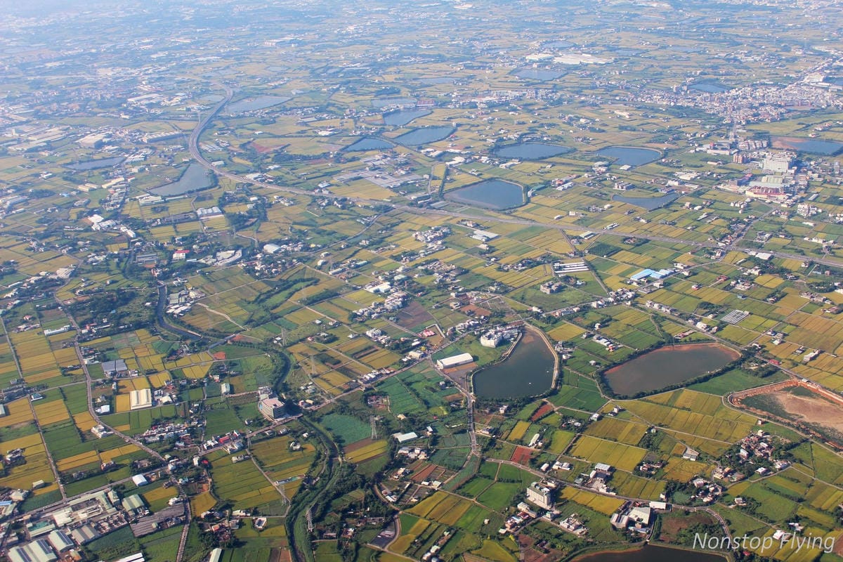 2018.06.30 國泰航空 CX465 台北-香港 777-300飛行記錄 -印度教餐 - 第38張圖 2018.06.30 國泰航空 CX465 台北-香港 777-300飛行記錄 -印度教餐