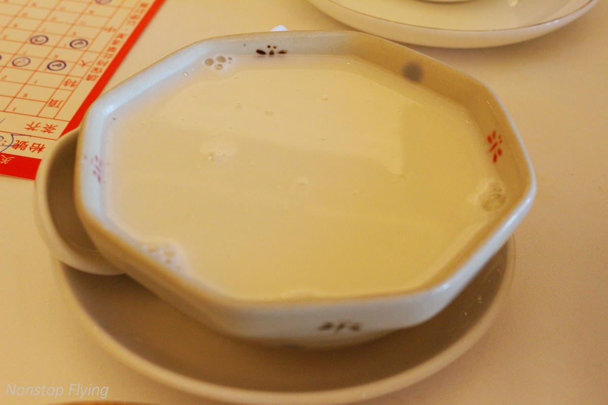 【香港】兩天一夜自在遊 – 中環、美心皇宮、%ARABICA、春秧街、海山樓、彩虹邨、幻彩詠香江、金華冰室 - 第26張圖 【香港】兩天一夜自在遊 – 中環、美心皇宮、%ARABICA、春秧街、海山樓、彩虹邨、幻彩詠香江、金華冰室