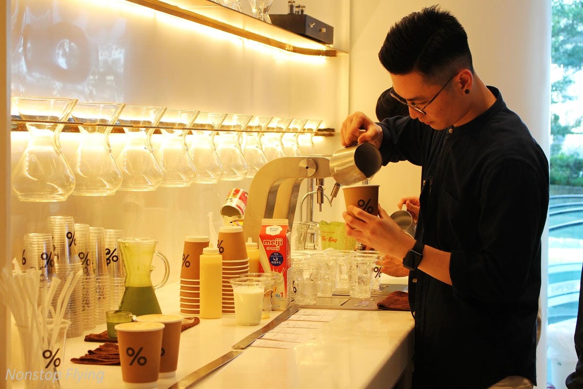 【香港】兩天一夜自在遊 – 中環、美心皇宮、%ARABICA、春秧街、海山樓、彩虹邨、幻彩詠香江、金華冰室 - 第35張圖 【香港】兩天一夜自在遊 – 中環、美心皇宮、%ARABICA、春秧街、海山樓、彩虹邨、幻彩詠香江、金華冰室