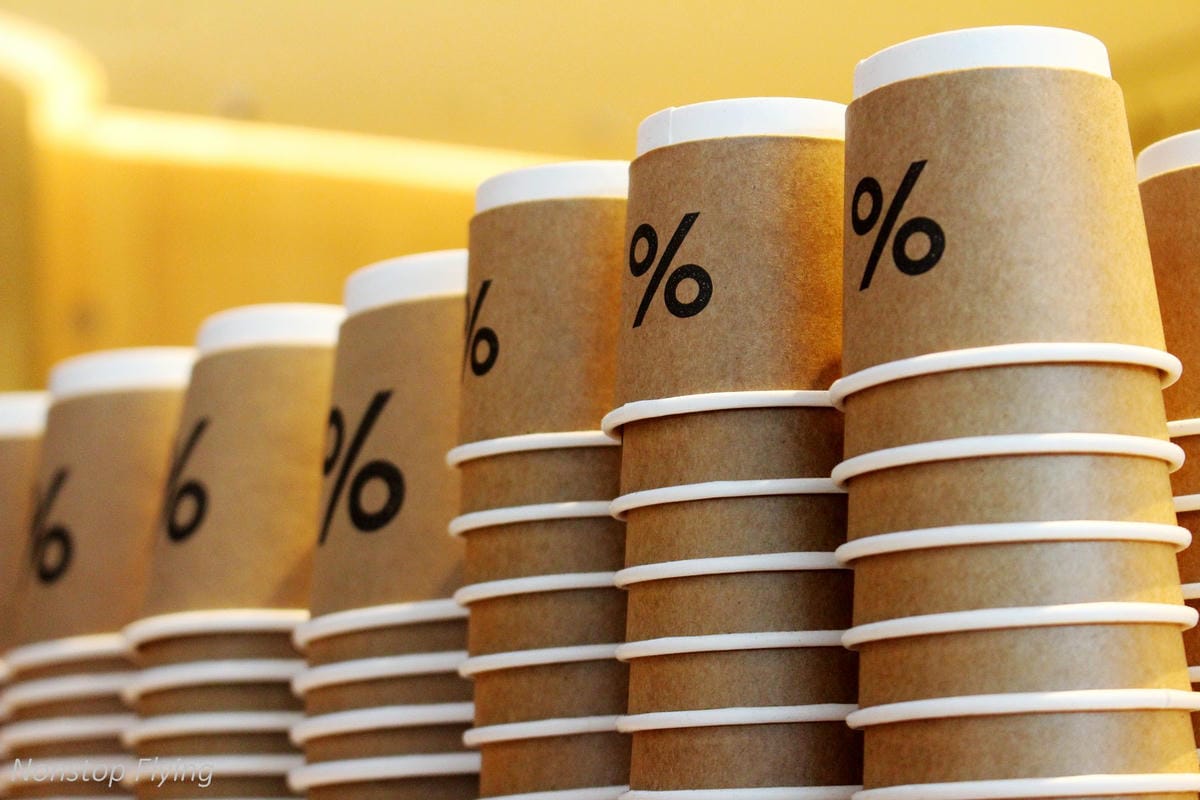 【香港】兩天一夜自在遊 – 中環、美心皇宮、%ARABICA、春秧街、海山樓、彩虹邨、幻彩詠香江、金華冰室