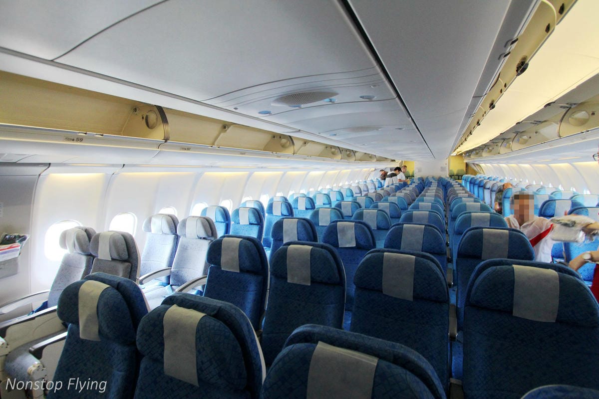 2018.08.05 國泰航空 CX403 台北-香港 A330-300飛行記錄 -猶太教餐