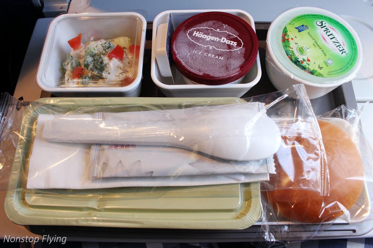 2018.08.06 國泰港龍 KA804 香港-上海浦東 A321飛行記錄