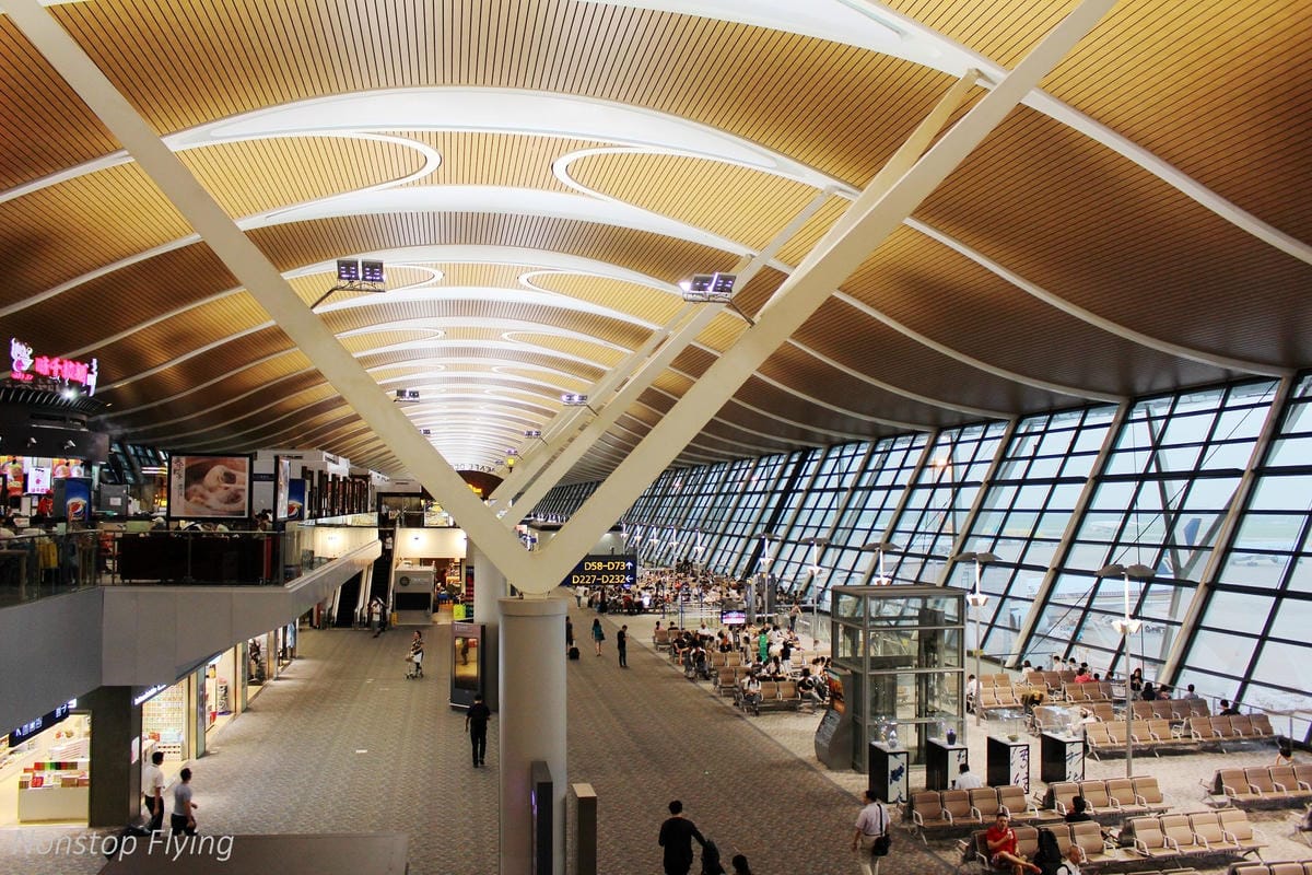 2018.08.09 國泰港龍 KA891 上海浦東-香港 A320飛行記錄 -航班延遲導致後段回台失接