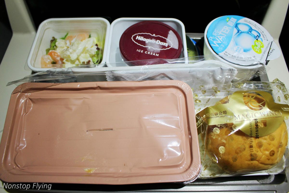 2018.08.09 國泰港龍 KA891 上海浦東-香港 A320飛行記錄 -航班延遲導致後段回台失接