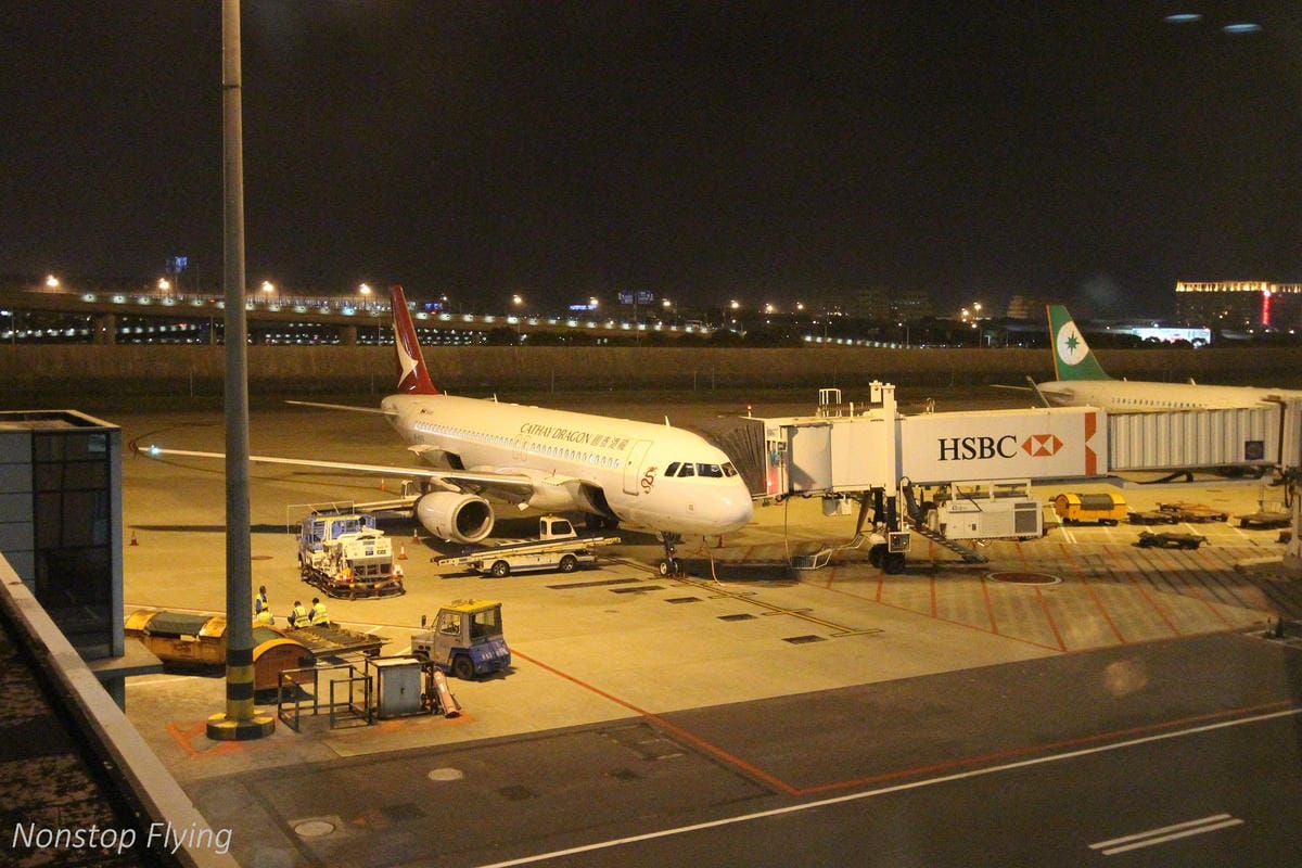 2018.08.09 國泰港龍 KA891 上海浦東-香港 A320飛行記錄 -航班延遲導致後段回台失接