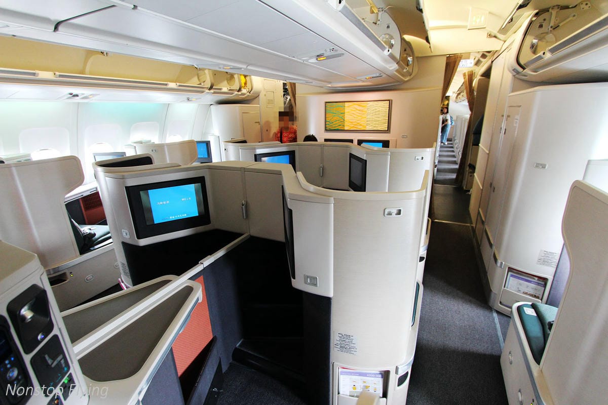 2018.08.10 國泰航空 CX494 香港-台北 A330-300飛行記錄