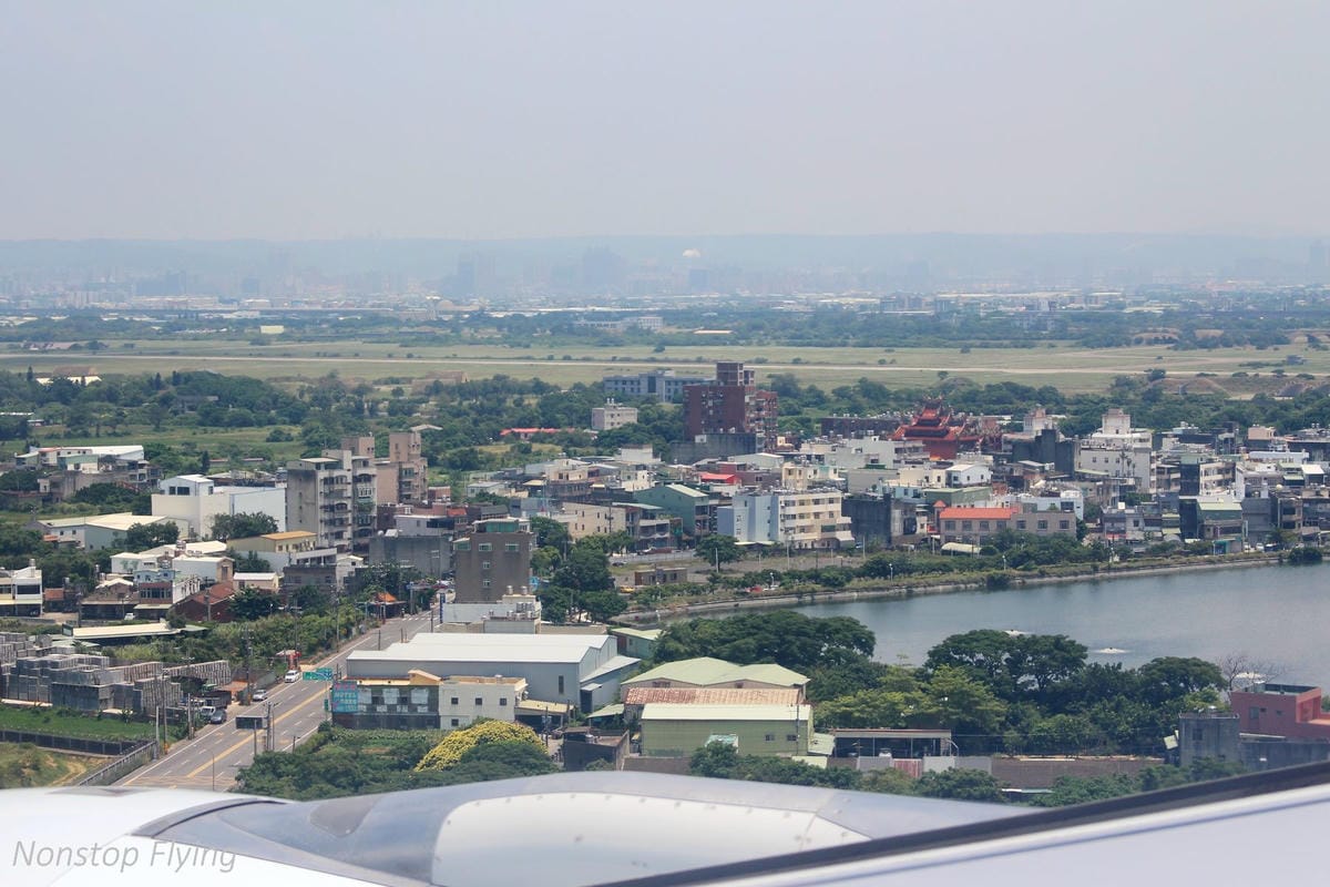 2018.08.10 國泰航空 CX494 香港-台北 A330-300飛行記錄