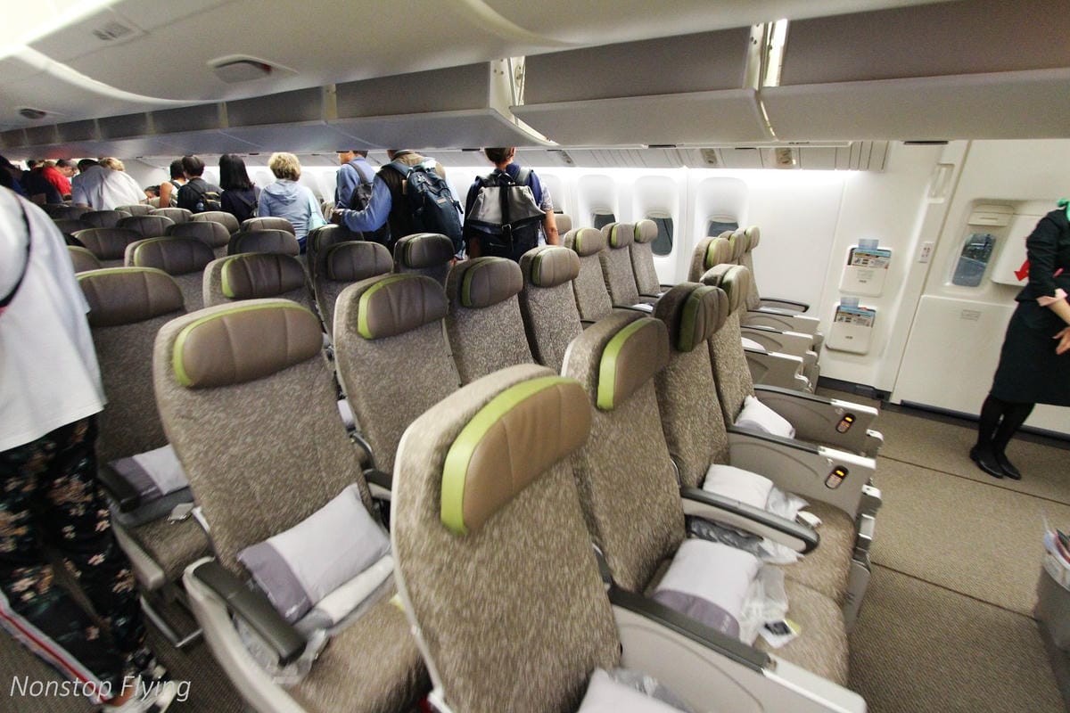 2018.08.14 長榮航空 BR87 台北-巴黎 777-300ER 飛行記錄 -新版一排10人座經濟艙 - 第10張圖 2018.08.14 長榮航空 BR87 台北-巴黎 777-300ER 飛行記錄 -新版一排10人座經濟艙