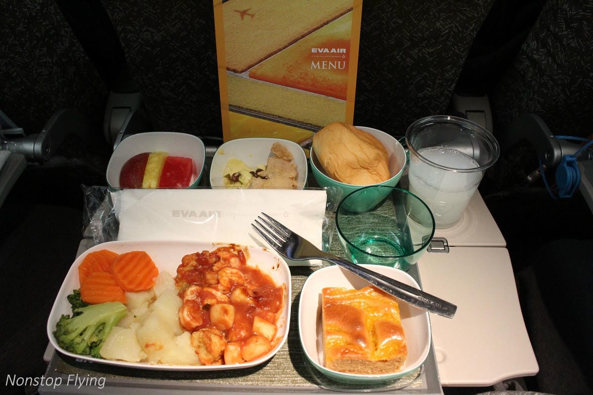 2018.08.14 長榮航空 BR87 台北-巴黎 777-300ER 飛行記錄 -新版一排10人座經濟艙 - 第36張圖 2018.08.14 長榮航空 BR87 台北-巴黎 777-300ER 飛行記錄 -新版一排10人座經濟艙