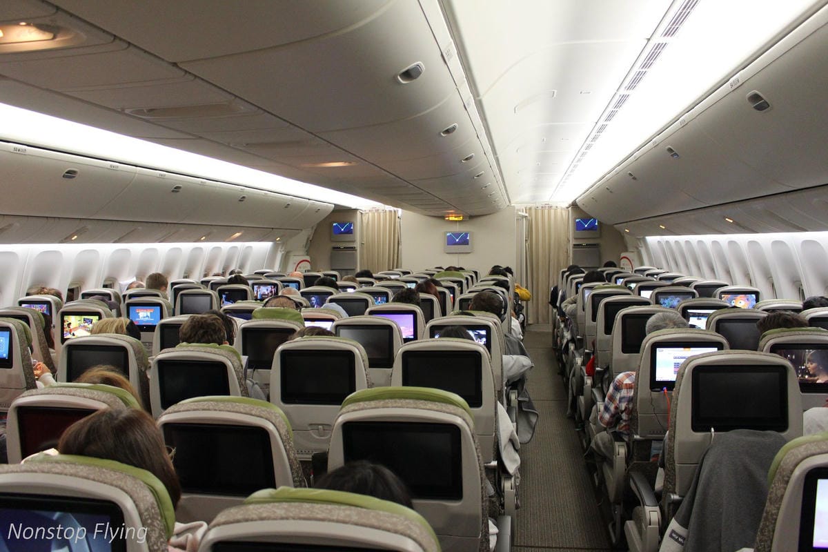 2018.08.14 長榮航空 BR87 台北-巴黎 777-300ER 飛行記錄 -新版一排10人座經濟艙 - 第34張圖 2018.08.14 長榮航空 BR87 台北-巴黎 777-300ER 飛行記錄 -新版一排10人座經濟艙