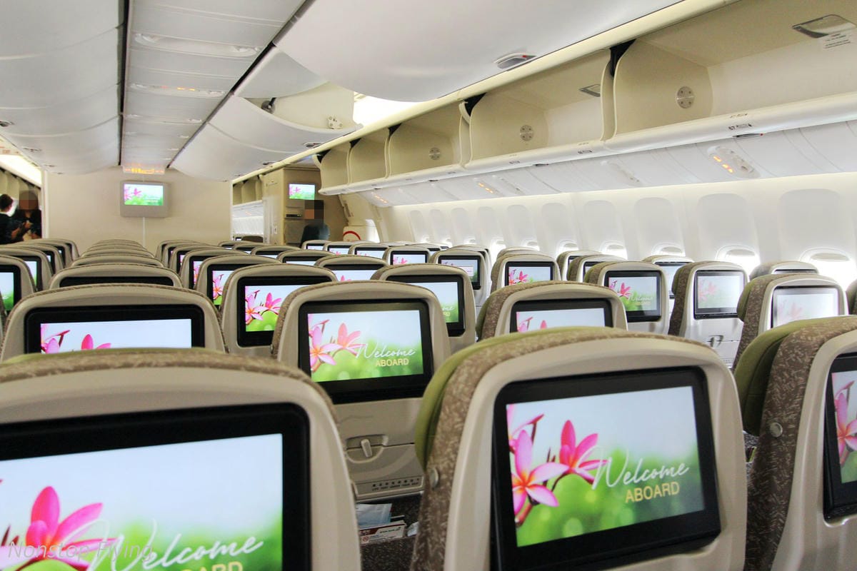 2018.08.22 長榮航空 BR88 巴黎-台北 777-300ER 飛行記錄 -新版一排10人座經濟艙 - 第49張圖 2018.08.22 長榮航空 BR88 巴黎-台北 777-300ER 飛行記錄 -新版一排10人座經濟艙