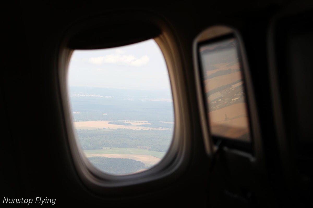 2018.08.22 長榮航空 BR88 巴黎-台北 777-300ER 飛行記錄 -新版一排10人座經濟艙 - 第58張圖 2018.08.22 長榮航空 BR88 巴黎-台北 777-300ER 飛行記錄 -新版一排10人座經濟艙