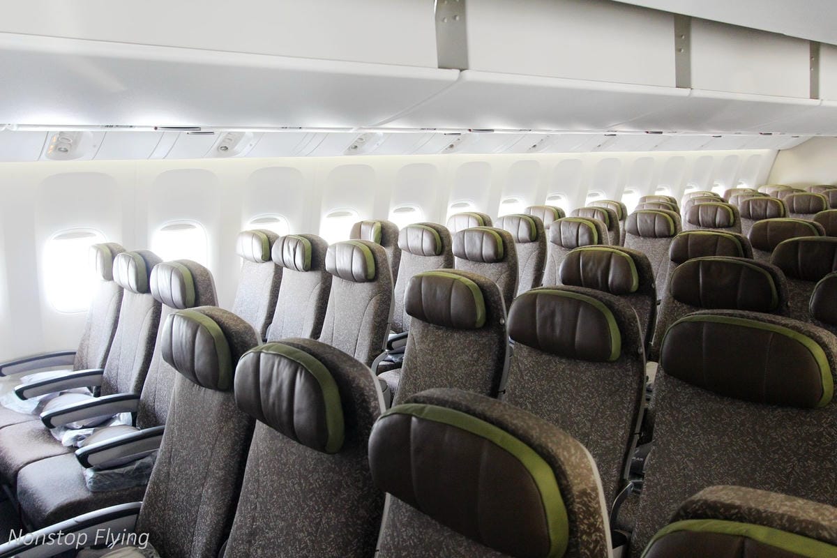 2018.08.22 長榮航空 BR88 巴黎-台北 777-300ER 飛行記錄 -新版一排10人座經濟艙 - 第39張圖 2018.08.22 長榮航空 BR88 巴黎-台北 777-300ER 飛行記錄 -新版一排10人座經濟艙