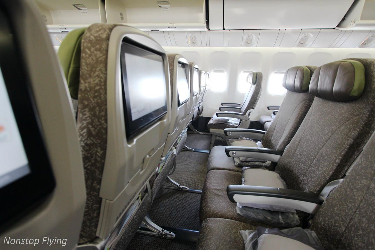 2018.08.22 長榮航空 BR88 巴黎-台北 777-300ER 飛行記錄 -新版一排10人座經濟艙