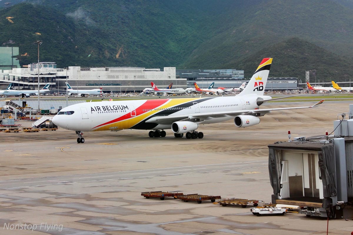 2018.08 香港機場拍飛機 -管制區內圖輯