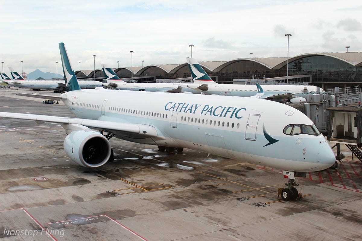 2018.08 香港機場拍飛機 -管制區內圖輯