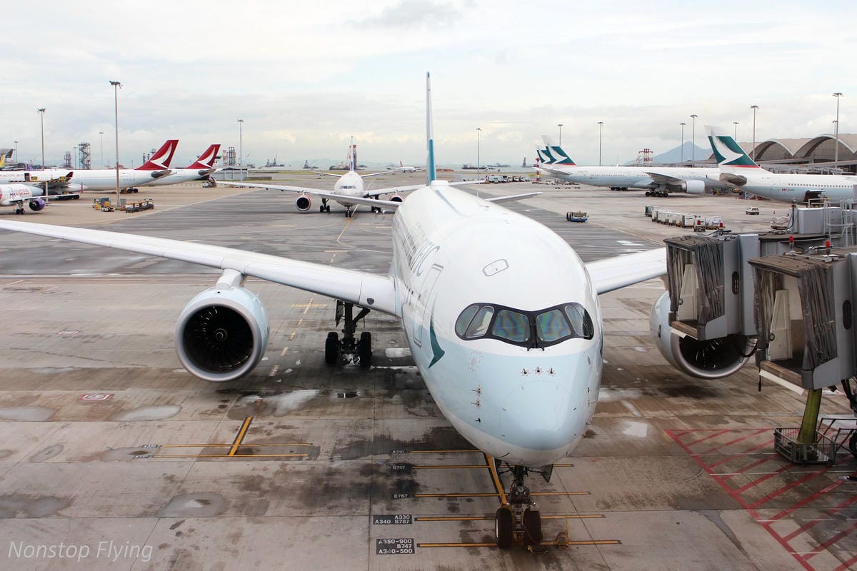 2018.08 香港機場拍飛機 -管制區內圖輯