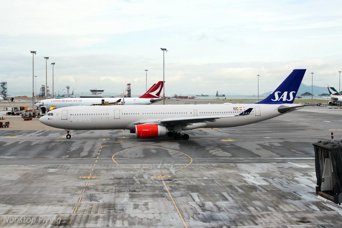 2018.08 香港機場拍飛機 -管制區內圖輯