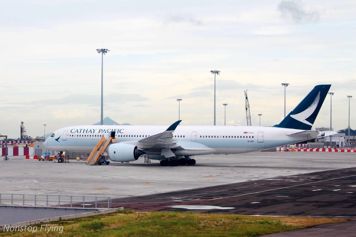2018.08 香港機場拍飛機 -管制區內圖輯