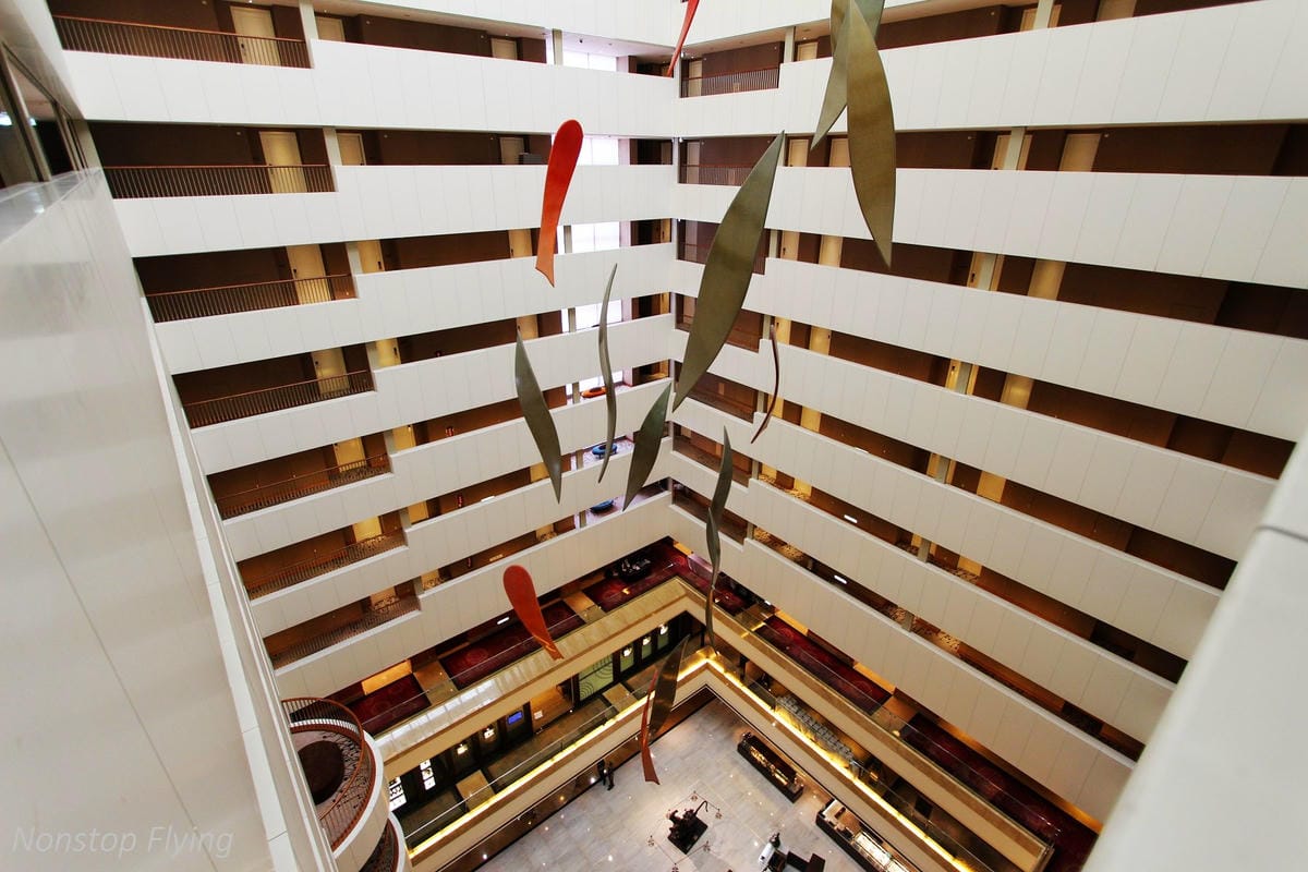 【飯店心得】台北威斯汀六福皇宮The Westin Taipei熄燈最後巡禮-尊榮套房、行政酒廊(午茶/晚餐)、公共空間分享