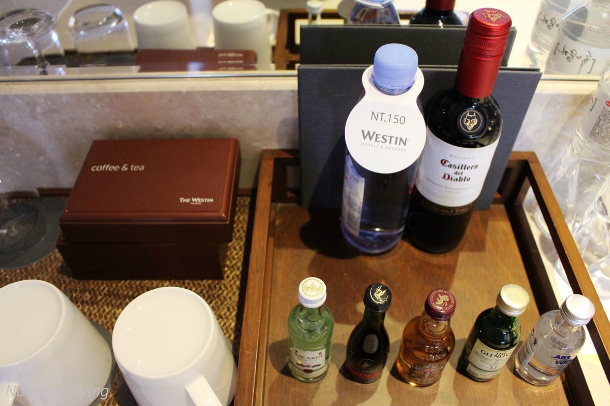 【飯店心得】台北威斯汀六福皇宮The Westin Taipei熄燈最後巡禮-尊榮套房、行政酒廊(午茶/晚餐)、公共空間分享
