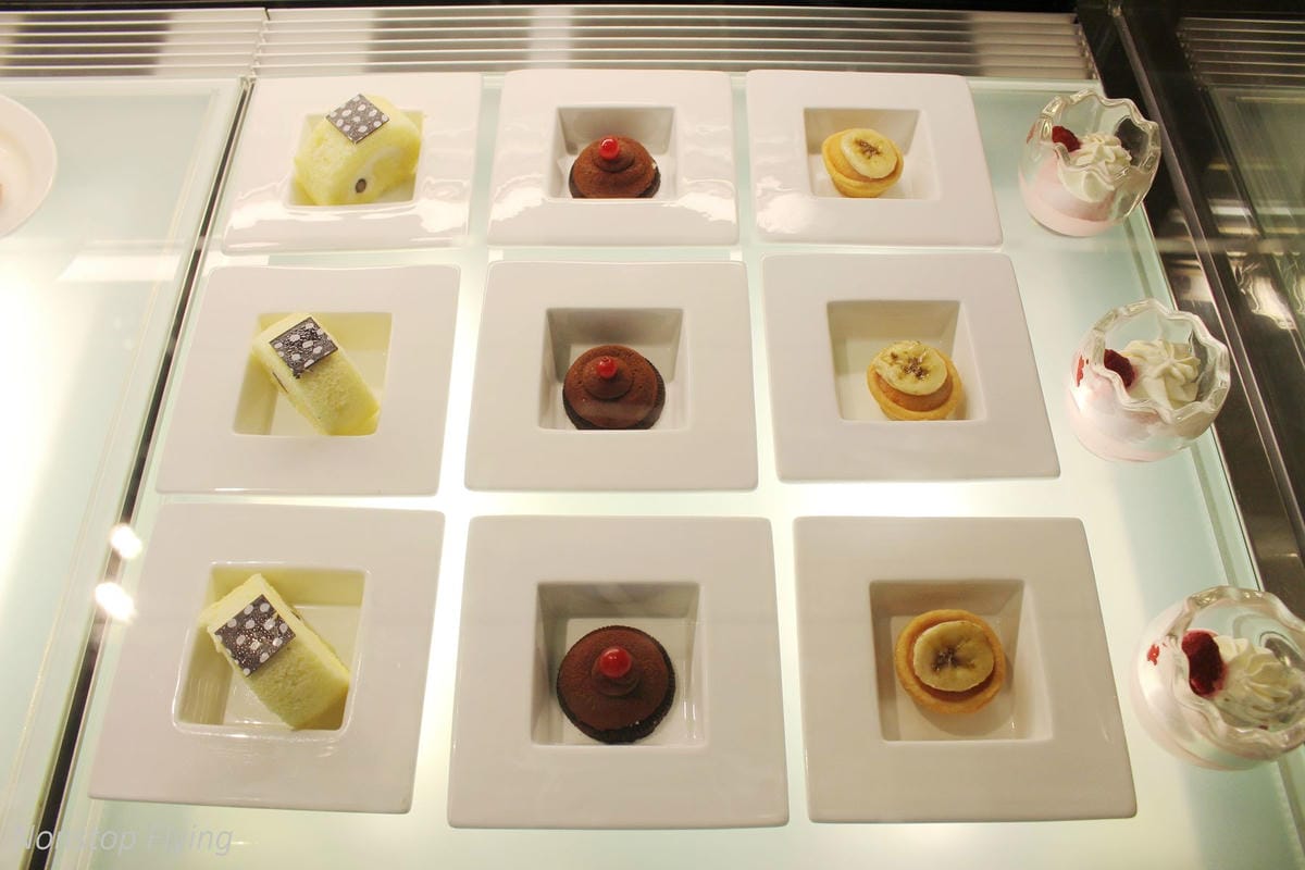 【飯店心得】台北威斯汀六福皇宮The Westin Taipei熄燈最後巡禮-尊榮套房、行政酒廊(午茶/晚餐)、公共空間分享