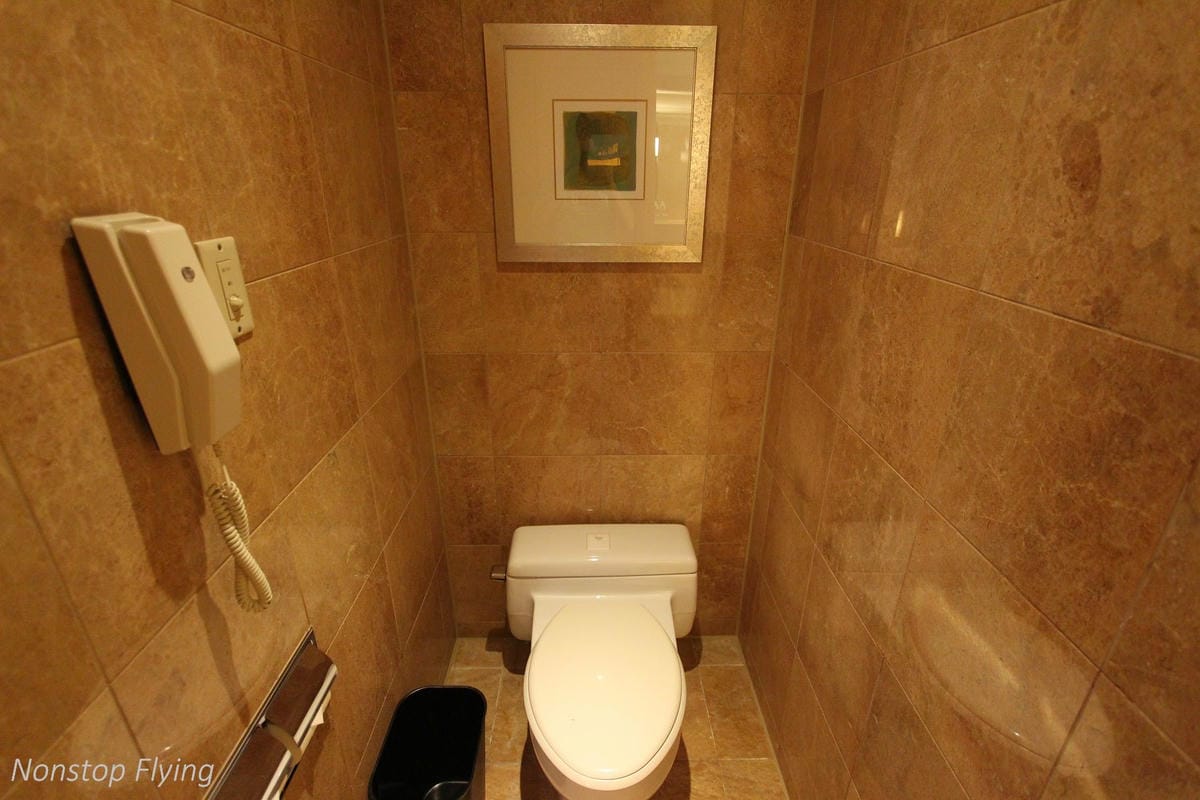 【飯店心得】台北威斯汀六福皇宮The Westin Taipei熄燈最後巡禮-尊榮套房、行政酒廊(午茶/晚餐)、公共空間分享