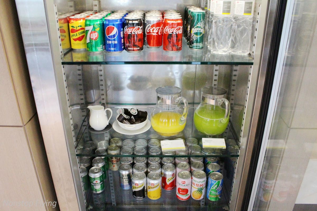 【飯店心得】台北威斯汀六福皇宮The Westin Taipei熄燈最後巡禮-尊榮套房、行政酒廊(午茶/晚餐)、公共空間分享