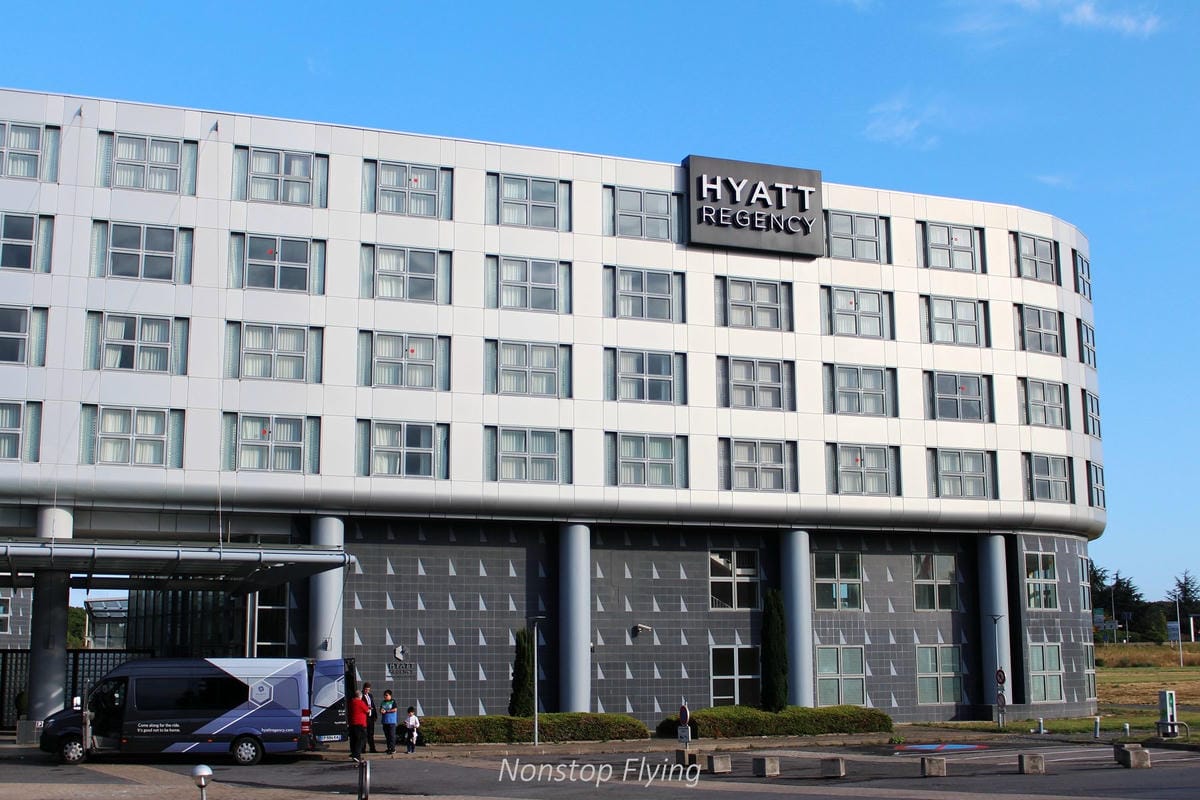 【住宿心得】巴黎戴高樂機場凱悅酒店 Hyatt Regency Paris-CDG -機場旁四星級豪華酒店 - 第2張圖 【住宿心得】巴黎戴高樂機場凱悅酒店 Hyatt Regency Paris-CDG -機場旁四星級豪華酒店