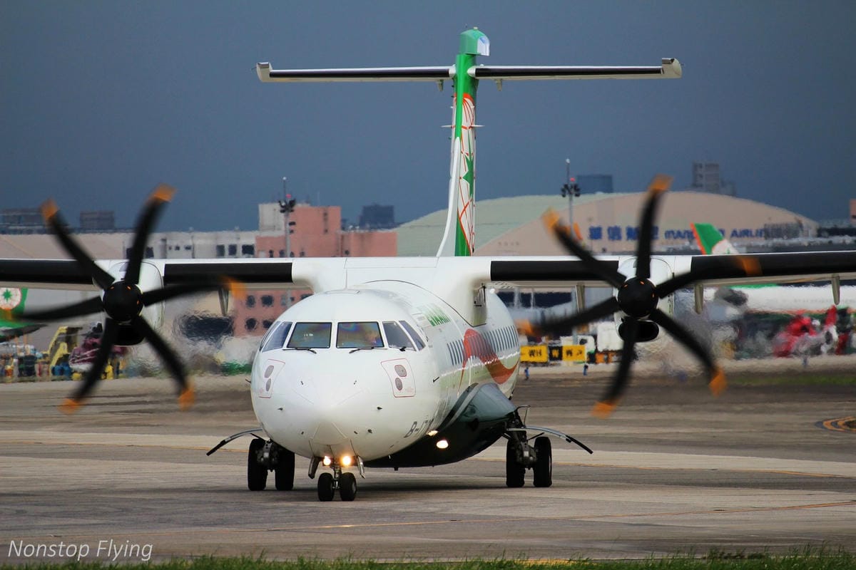 2018.10.14 松山機場拍飛機 -濱江街180巷跑道頭(飛機巷)最後巡禮+長榮787-9首拍 - 第39張圖 2018.10.14 松山機場拍飛機 -濱江街180巷跑道頭(飛機巷)最後巡禮+長榮787-9首拍